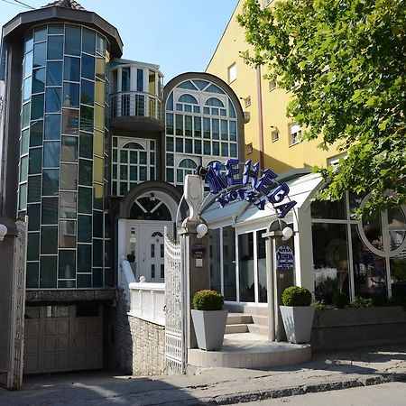 Hotel Zeneva Kragujevac Eksteriør billede