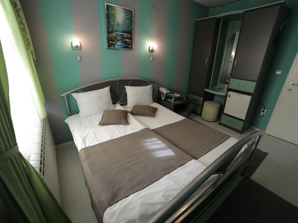 Hotel Zeneva Kragujevac Værelse billede