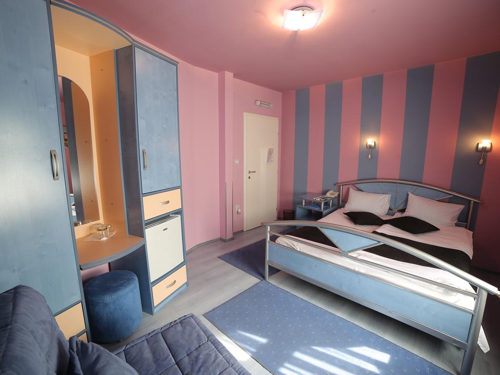 Hotel Zeneva Kragujevac Værelse billede