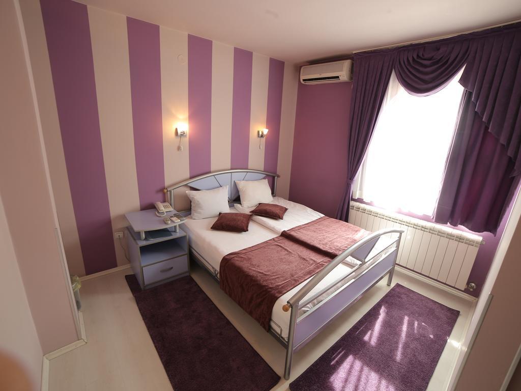 Hotel Zeneva Kragujevac Værelse billede